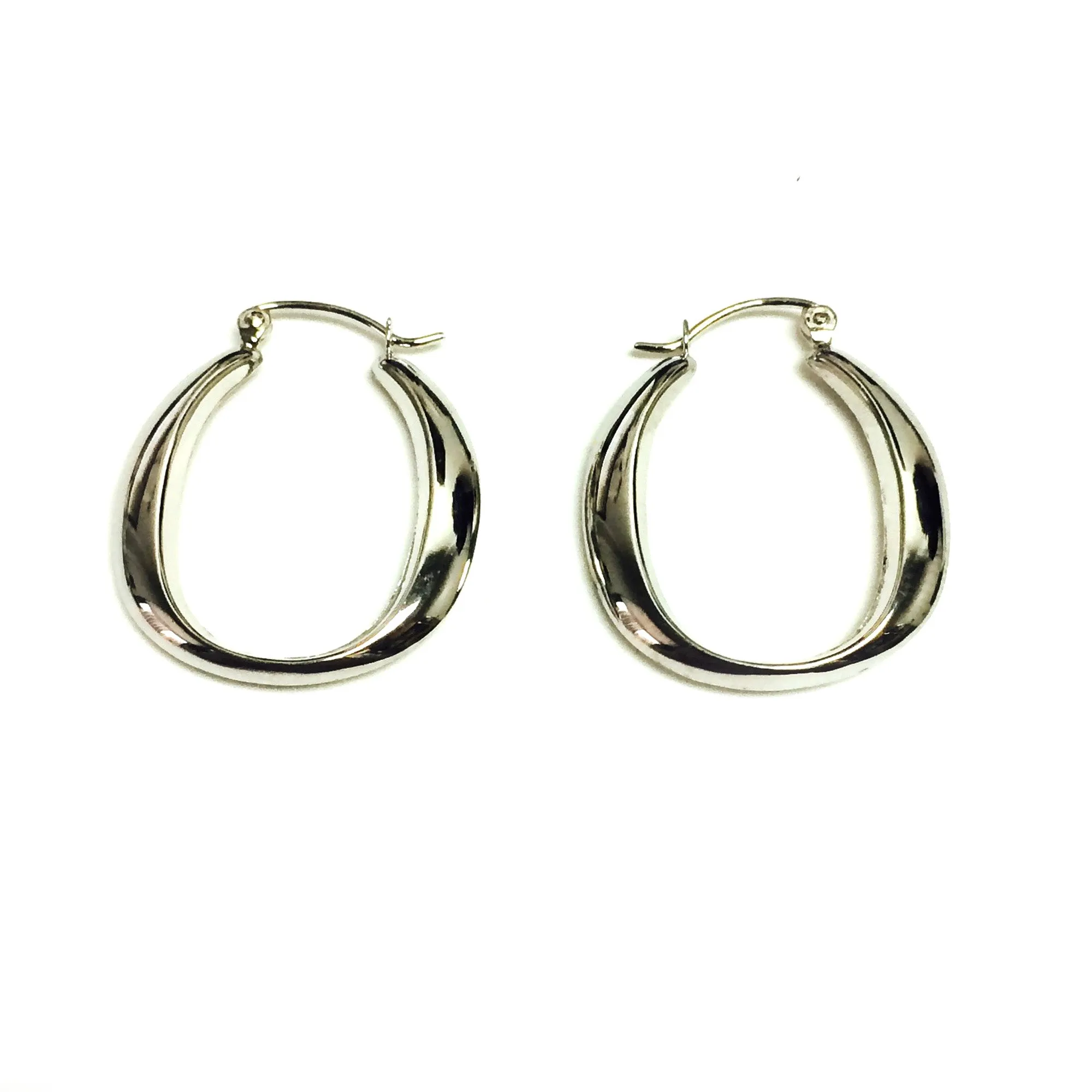 14K Gold Shiny Oval Shape Hoop Earring