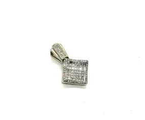 1.5 Ctw Invisible Set Diamond Pendant