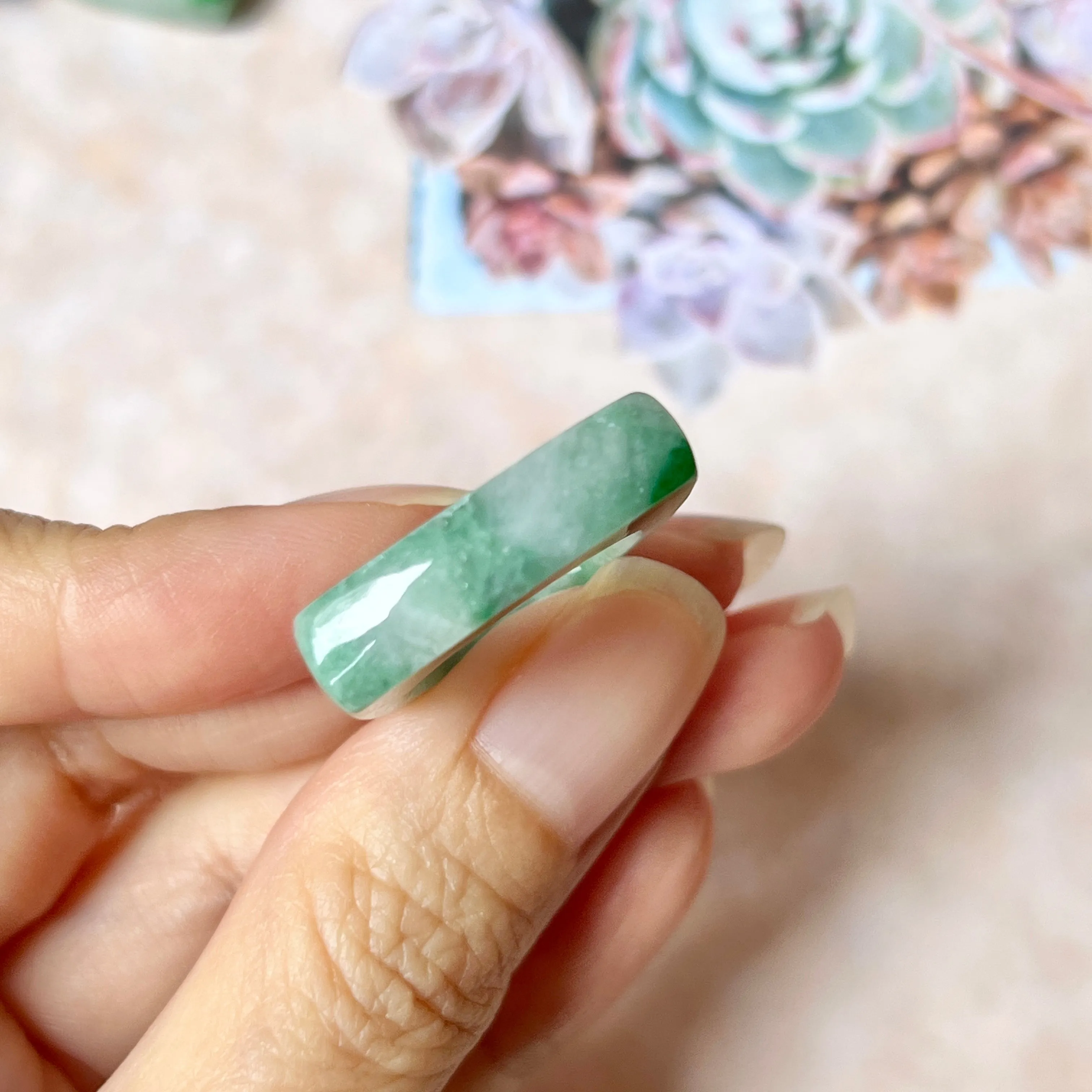 17mm A-Grade Natural Floral Imperial Jadeite Saddle Loaf Ring Band No.162340