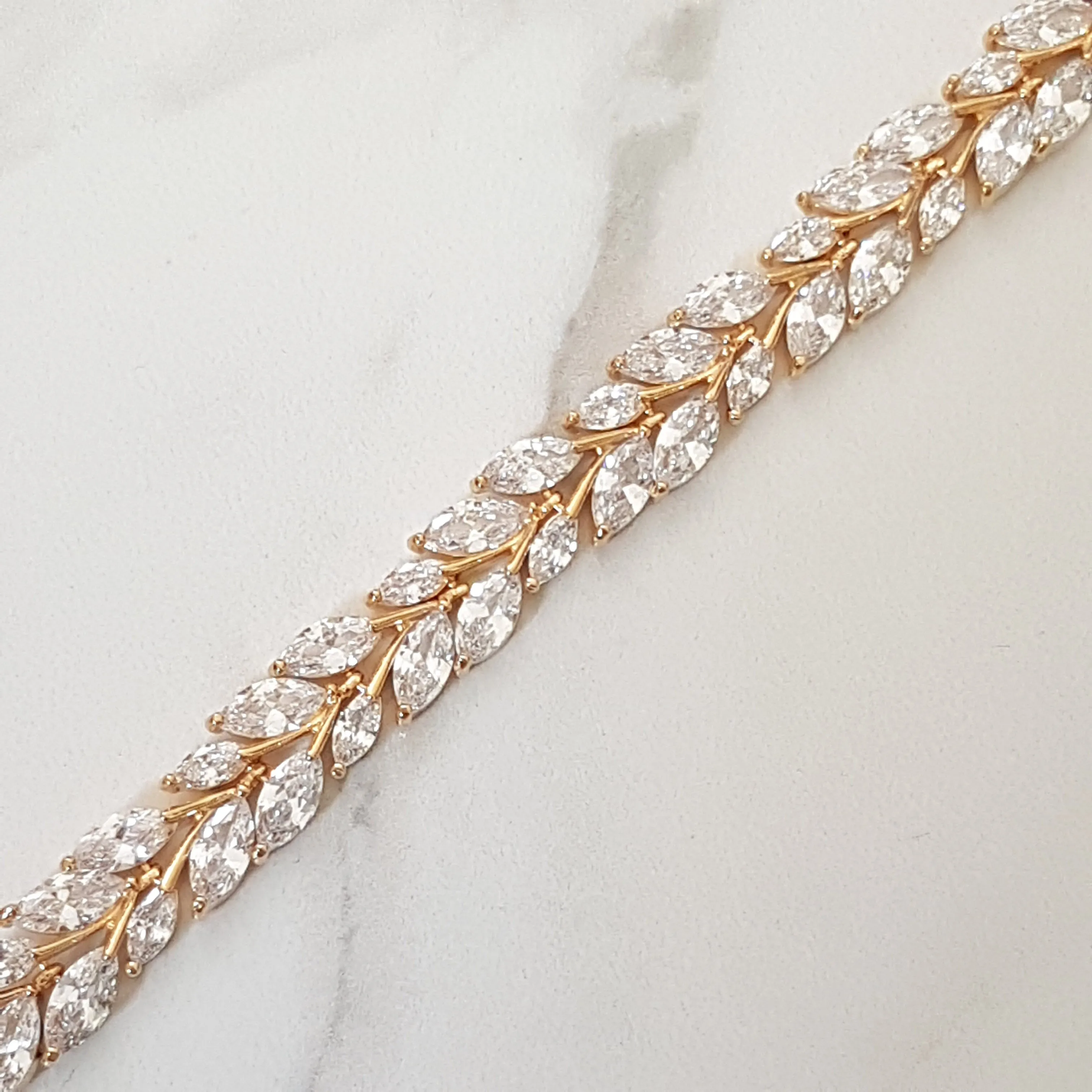 AMELIA Crystal Choker Necklace (Rose Gold, Silver & Gold Plated)