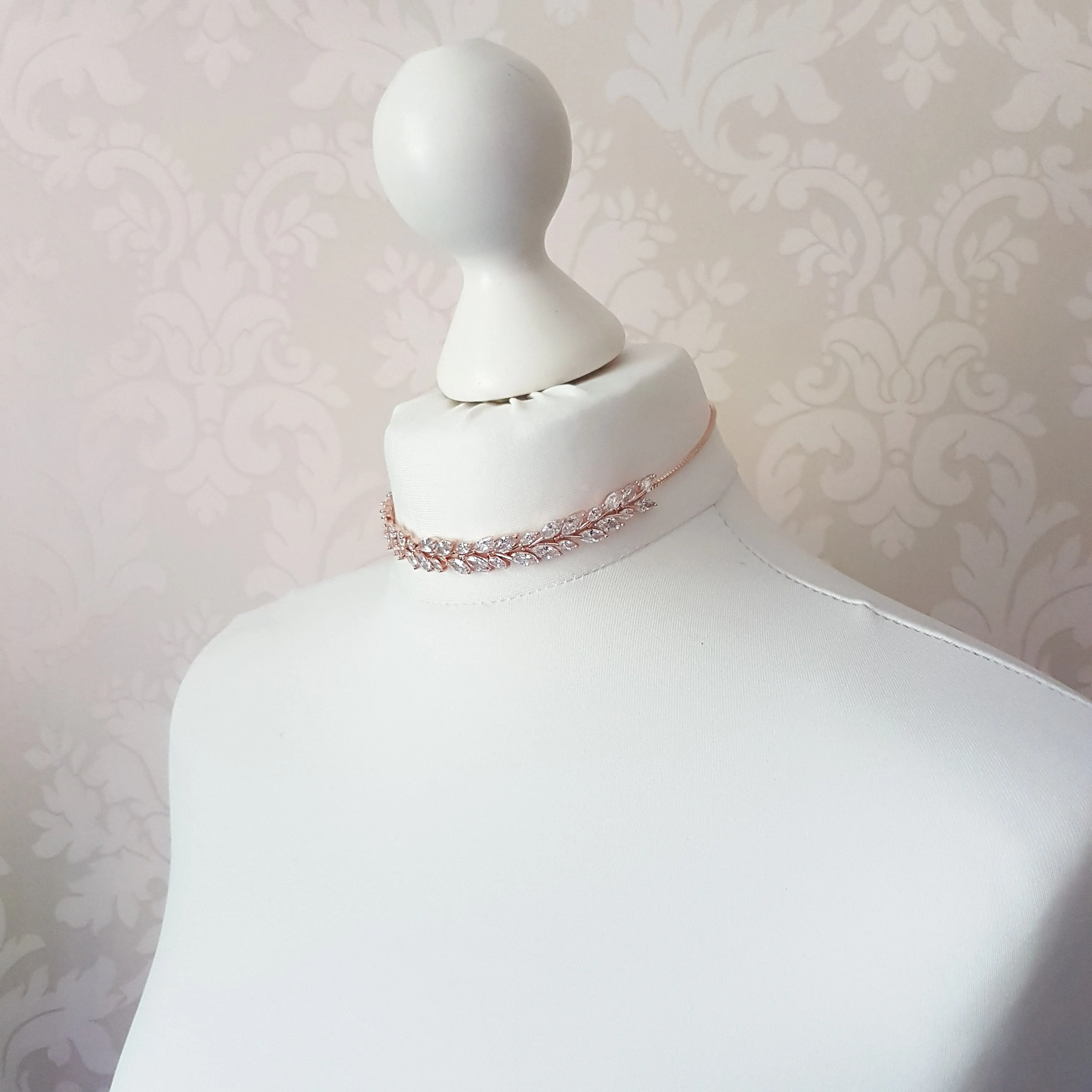 AMELIA Crystal Choker Necklace (Rose Gold, Silver & Gold Plated)