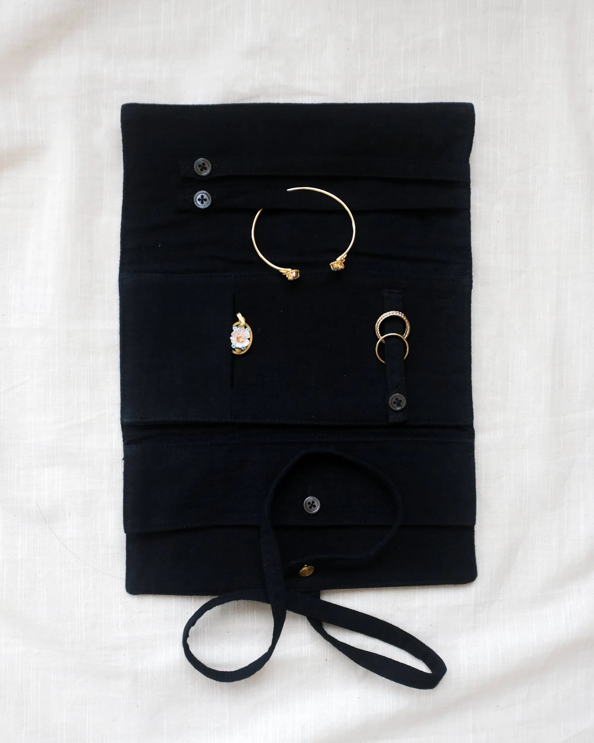 ANGKASA - Jewelry Roll