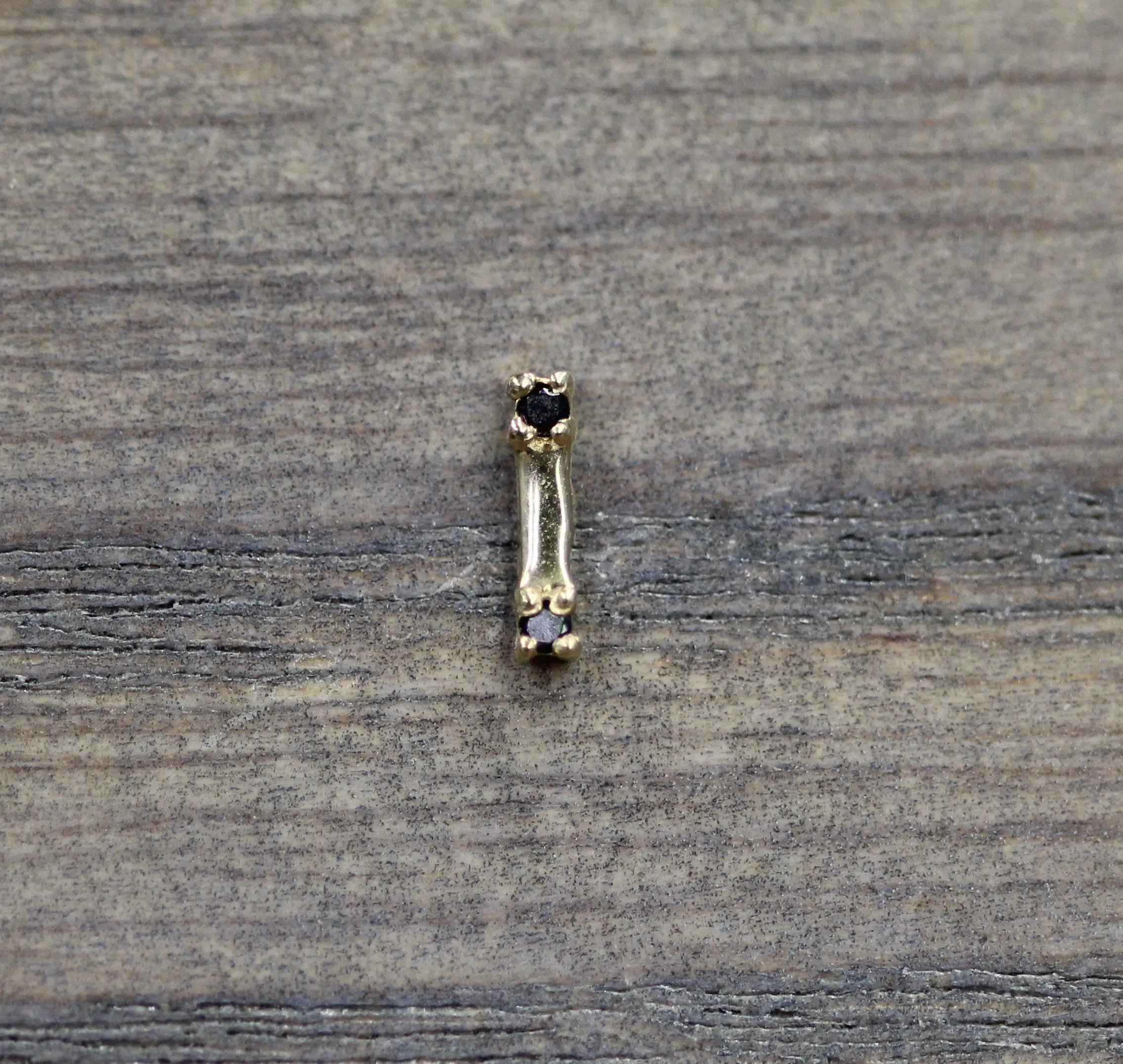 Beam in Yellow Gold- Genuine Black Diamonds