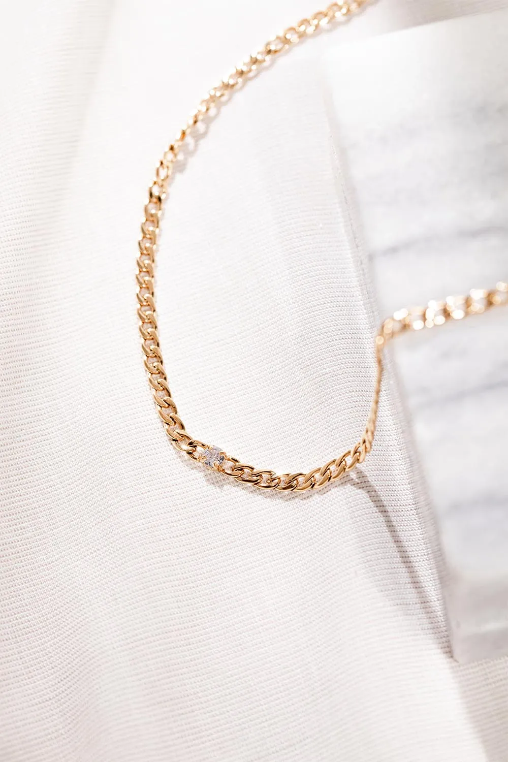 Elegant 14K Gold Plated Brilliant Curb Necklace – Stylish and Chic Jewelry for Everyday Wear